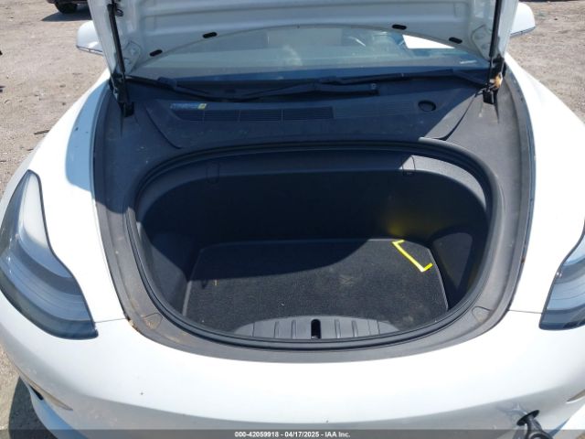 5YJ3E1EAXJF027179 Tesla MODEL 3