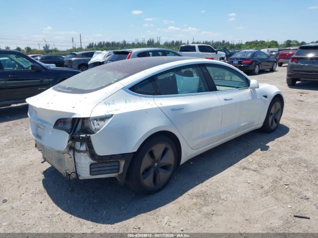 5YJ3E1EAXJF027179 Tesla MODEL 3