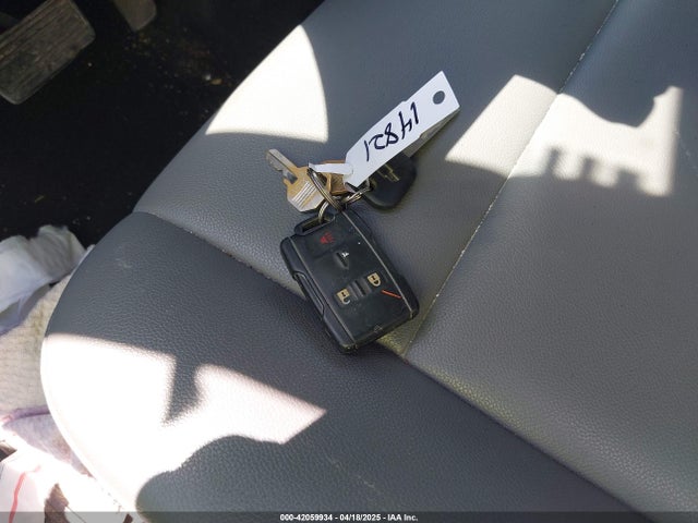 1GCRCNEC1HZ337363 Chevrolet Silverado 1500 Wt