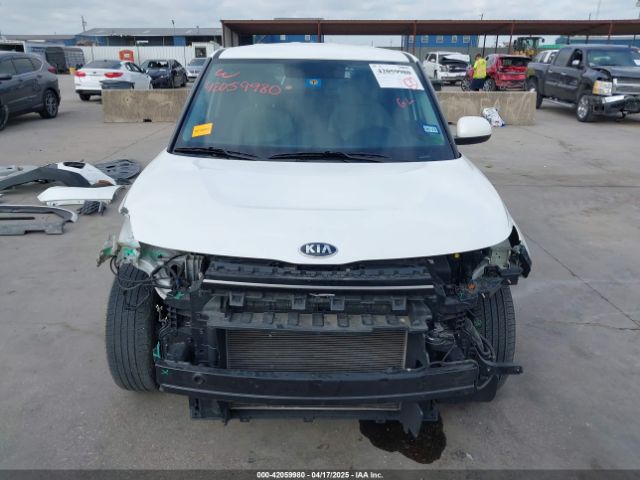 KNDJ23AU3M7147301 KIA SOUL LX