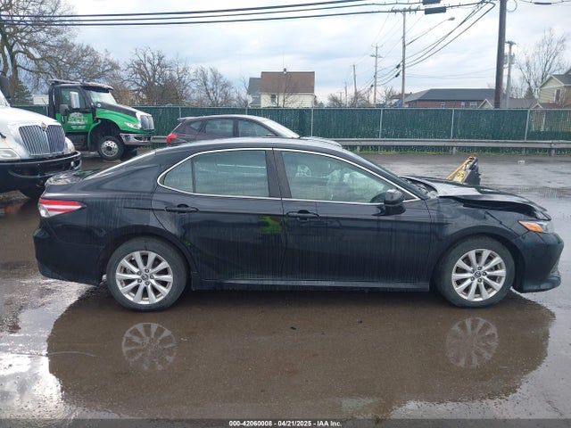 4T1B11HK2KU263910 Toyota CAMRY LE