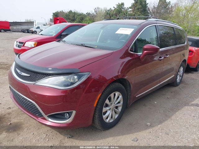 Chrysler Pacifica Touring L 2019 2C4RC1BG2KR626415 Image 2