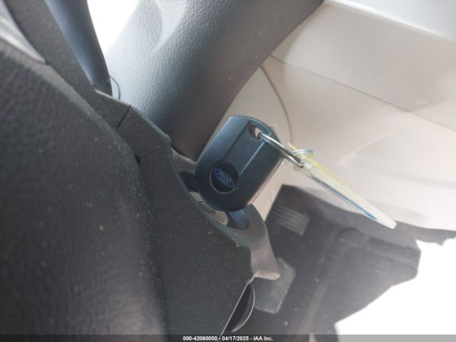 1FADP3F2XEL221639 Ford FOCUS SE