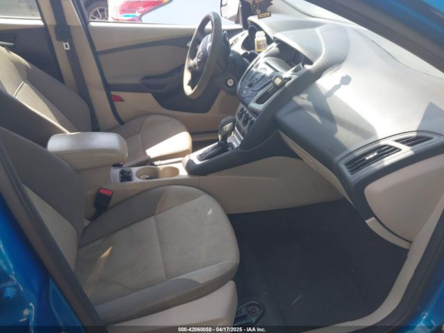 1FADP3F2XEL221639 Ford FOCUS SE