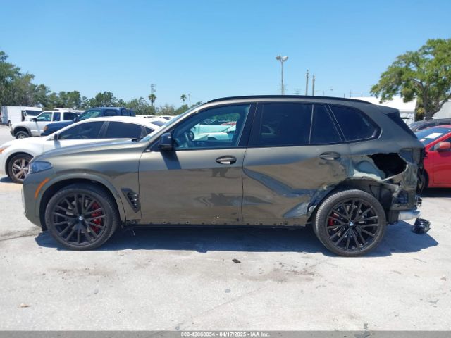 5UX33EU04R9U60278 BMW X5 M60i