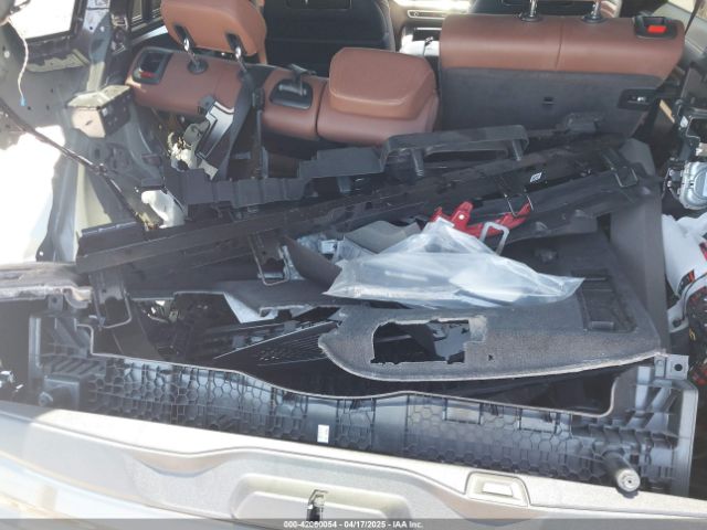 5UX33EU04R9U60278 BMW X5 M60i