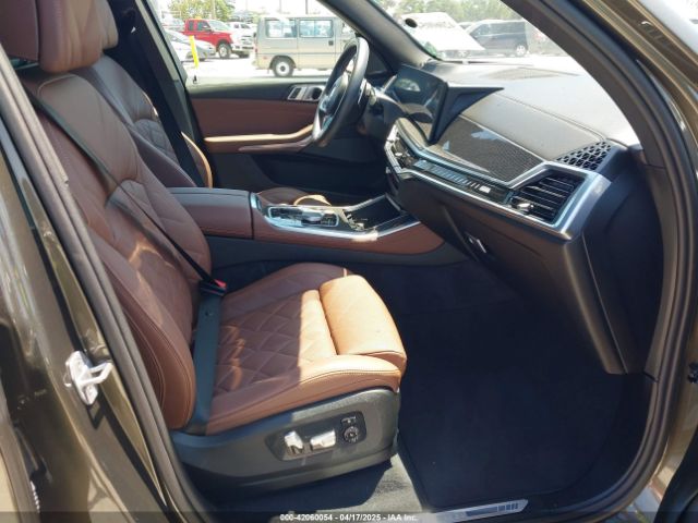 5UX33EU04R9U60278 BMW X5 M60i