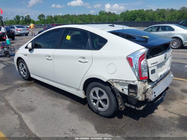 JTDKN3DU5F1876137 Toyota Prius Three