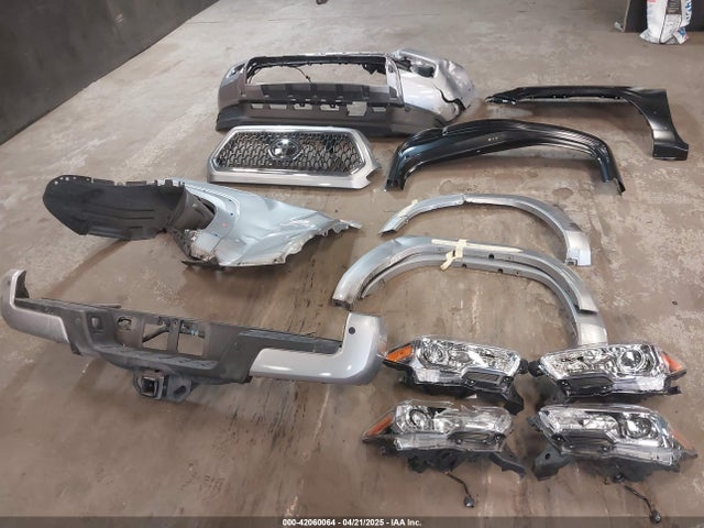 3TMCZ5AN1KM256173 Toyota Tacoma Trd Sport