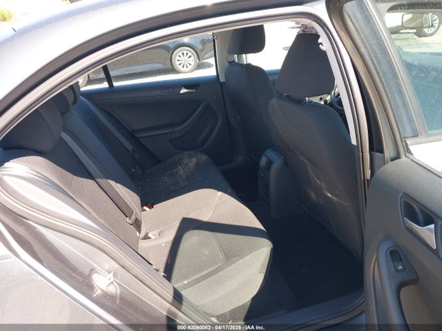3VW267AJ8GM366591 Volkswagen Jetta 1.4t S