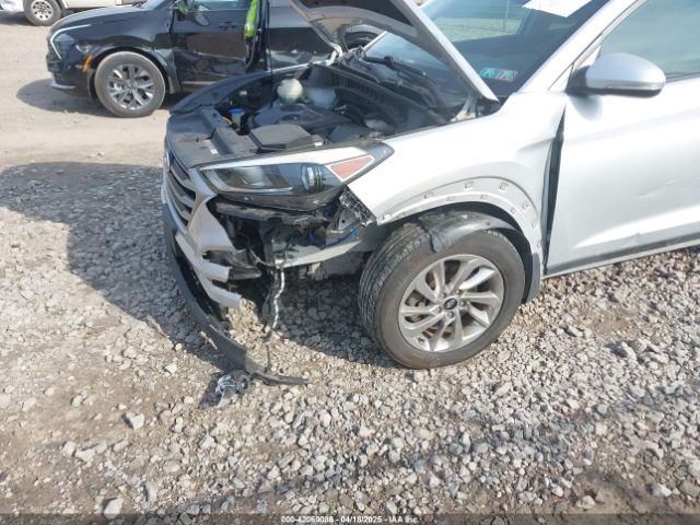 KM8J3CA40HU385333 Hyundai Tucson Se Plus