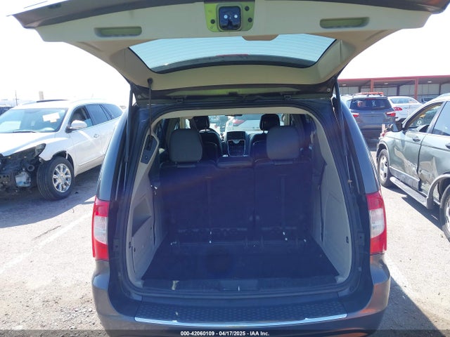 2C4RC1BGXGR141706 Chrysler Town & Country Touring