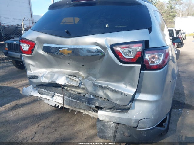 1GNKVFED1GJ108874 Chevrolet Traverse Ls