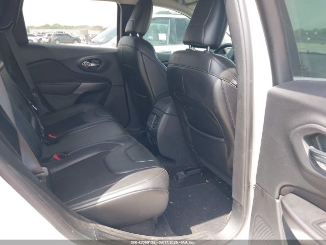 2019 JEEP CHEROKEE 1C4PJLLBXKD220221 Photo 7