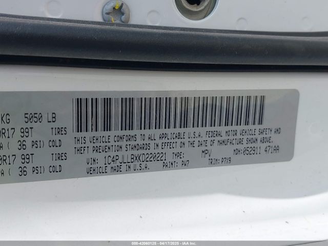 2019 JEEP CHEROKEE 1C4PJLLBXKD220221 Photo 8