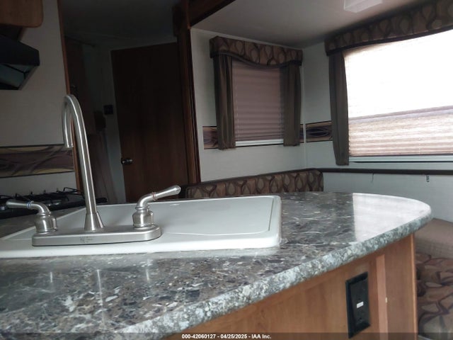 Keystone keystone 2015 4YDT24020FG104744 Image 5