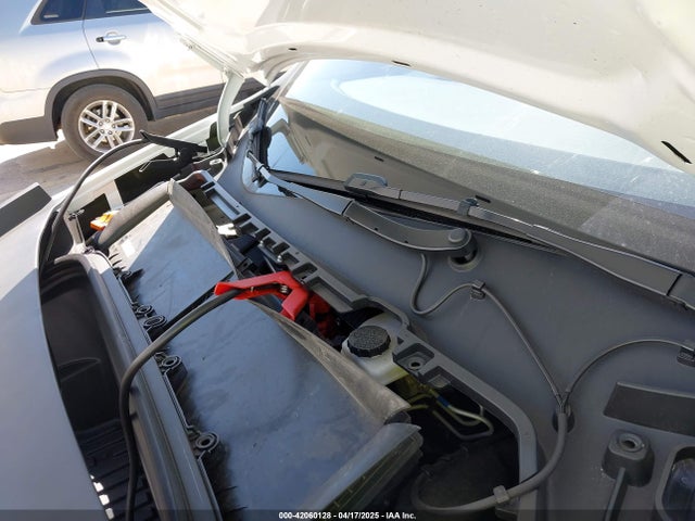 2023 TESLA MODEL Y 7SAYGAEEXPF800974 Photo 9