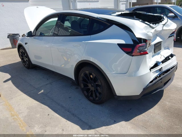 2023 TESLA MODEL Y 7SAYGAEEXPF800974 Photo 2