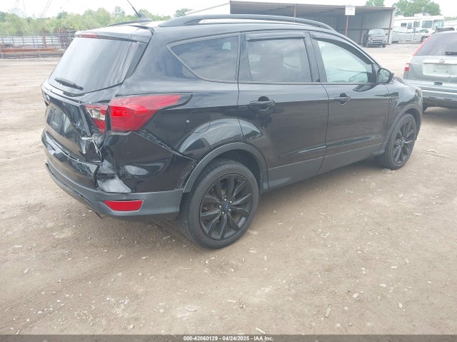 1FMCU9GD1KUA64828 Ford ESCAPE SE