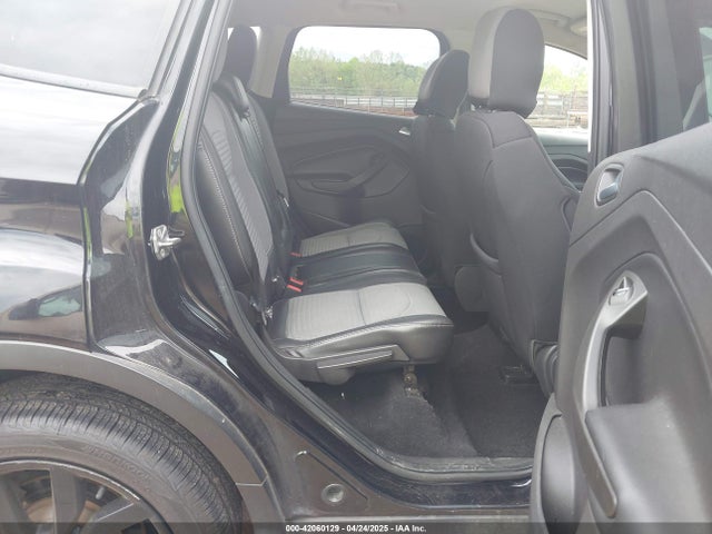 1FMCU9GD1KUA64828 Ford ESCAPE SE