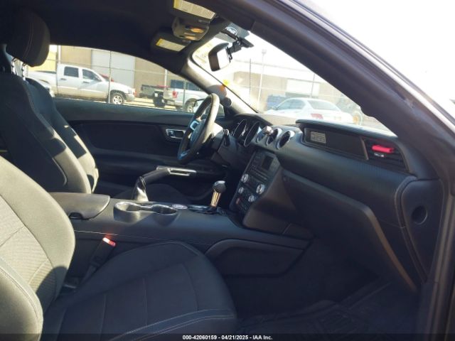 1FA6P8AM2G5290119 Ford Mustang V6
