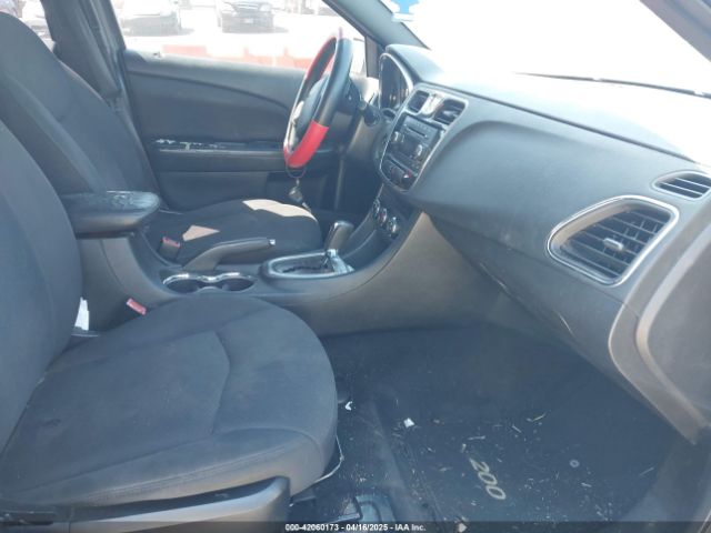 2013 CHRYSLER 200 1C3CCBAB5DN642131 Photo 4