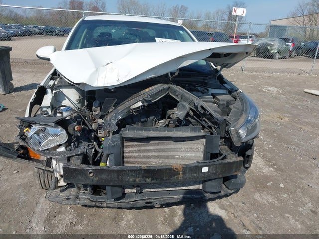 3KPA24AB2KE241607 KIA RIO S