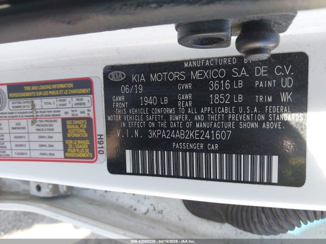 3KPA24AB2KE241607 KIA RIO S