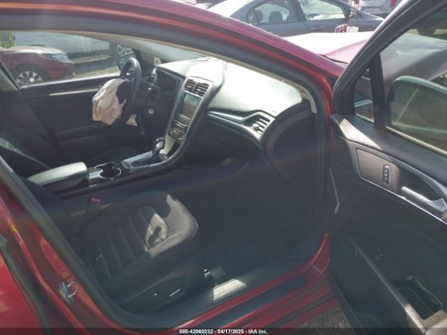 3FA6P0H72GR327216 Ford FUSION SE
