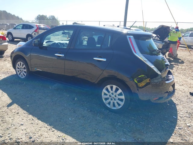 1N4AZ0CP3FC322339 Nissan LEAF S