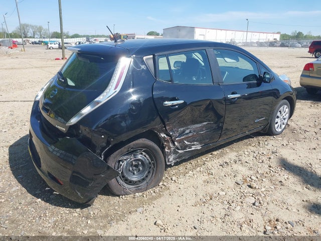 1N4AZ0CP3FC322339 Nissan LEAF S