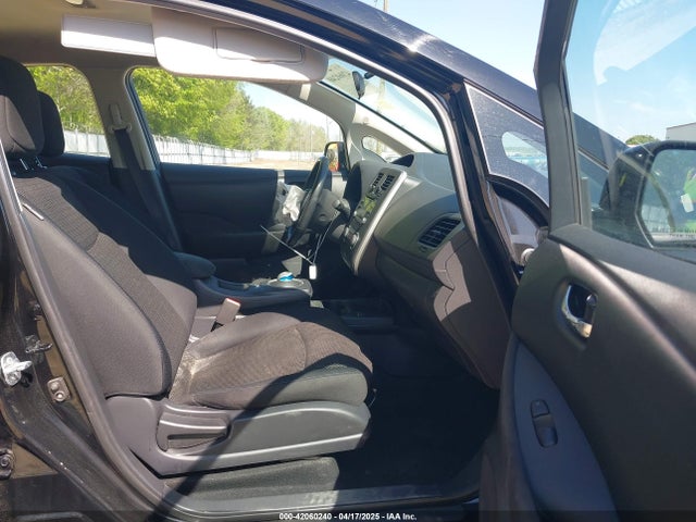 1N4AZ0CP3FC322339 Nissan LEAF S