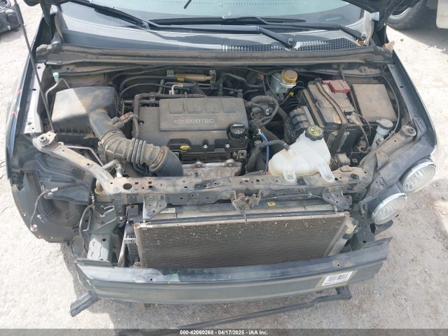 1G1JG5SB8F4151139 Chevrolet Sonic Rs Auto