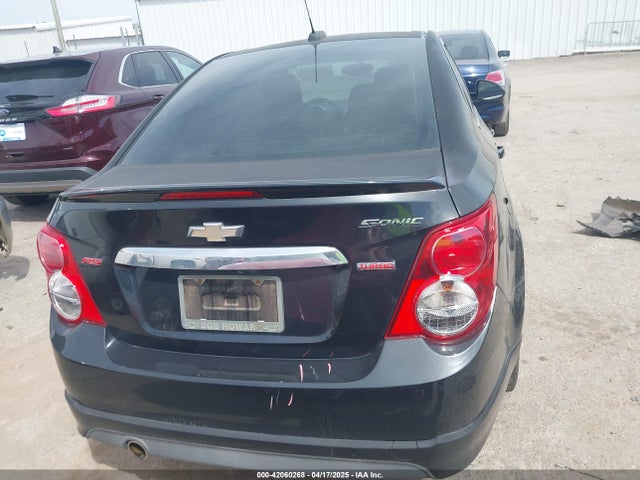 1G1JG5SB8F4151139 Chevrolet Sonic Rs Auto