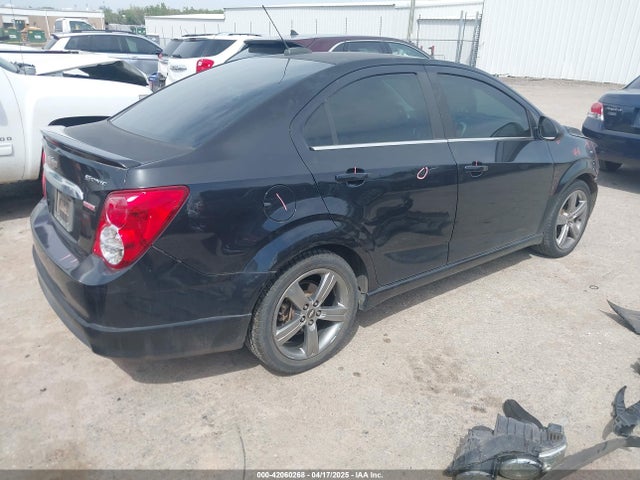 1G1JG5SB8F4151139 Chevrolet Sonic Rs Auto