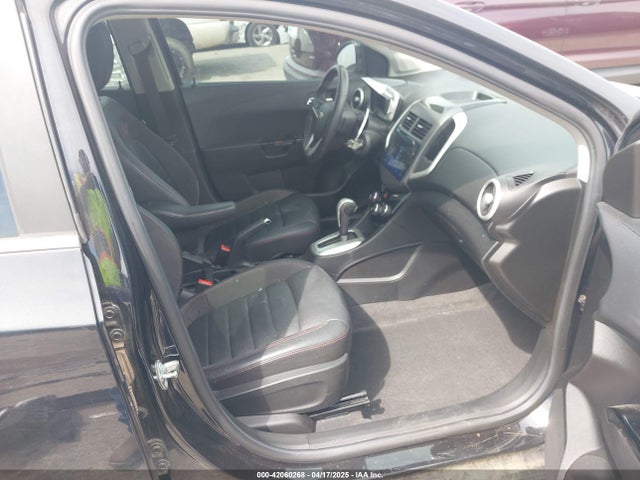 1G1JG5SB8F4151139 Chevrolet Sonic Rs Auto