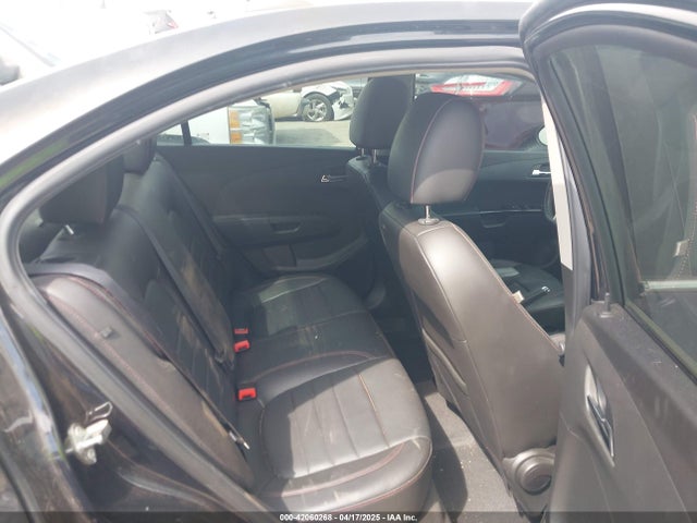 1G1JG5SB8F4151139 Chevrolet Sonic Rs Auto