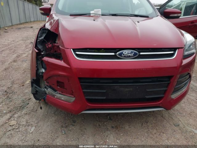 1FMCU9J9XEUB69957 Ford Escape Titanium