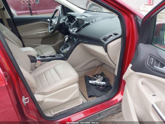 1FMCU9J9XEUB69957 Ford Escape Titanium