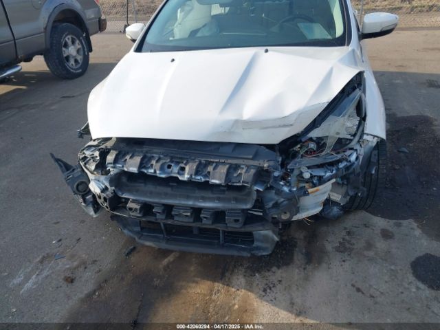 1FADP3J20GL289152 Ford Focus Titanium