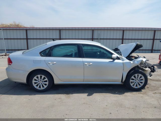 1VWAT7A3XFC015946 Volkswagen Passat 1.8t Wolfsburg Edition