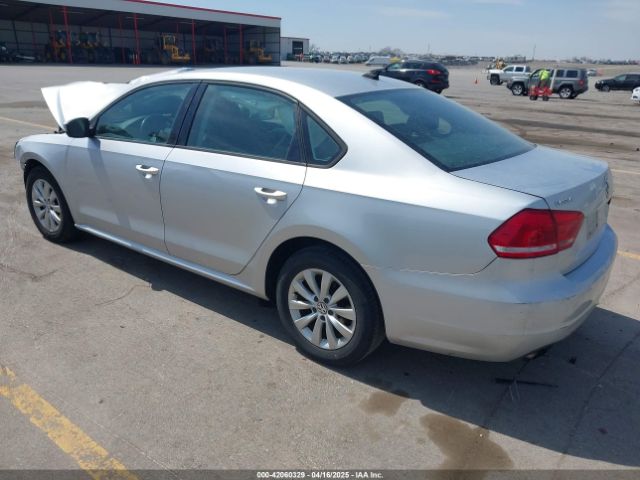 1VWAT7A3XFC015946 Volkswagen Passat 1.8t Wolfsburg Edition