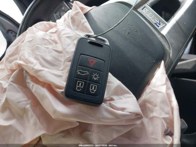 YV126MFP6G2397628 Volvo S60 T5 R-design Special Edition