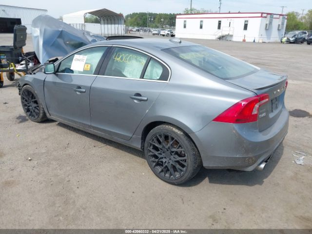 YV126MFP6G2397628 Volvo S60 T5 R-design Special Edition