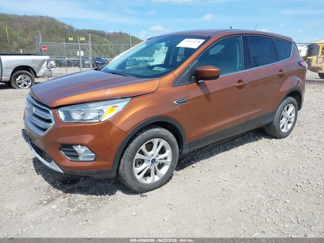 1FMCU9GD0HUD45415 Ford ESCAPE SE