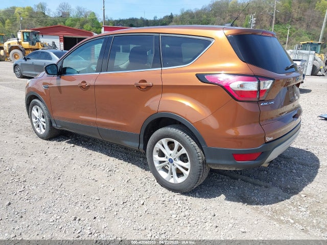 1FMCU9GD0HUD45415 Ford ESCAPE SE