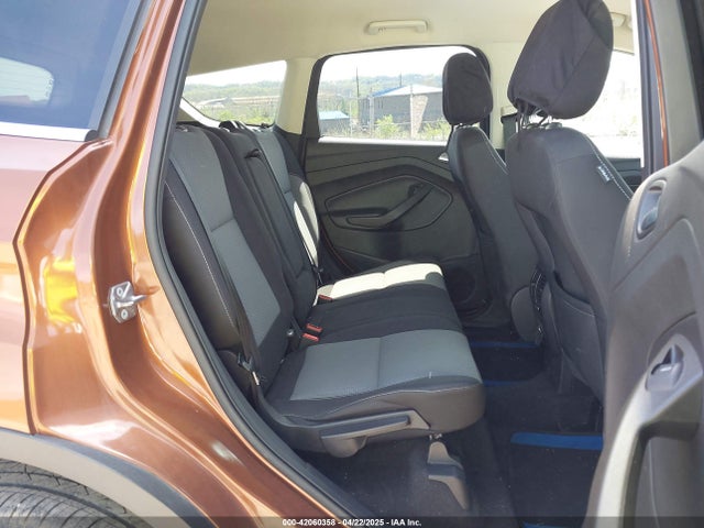 1FMCU9GD0HUD45415 Ford ESCAPE SE