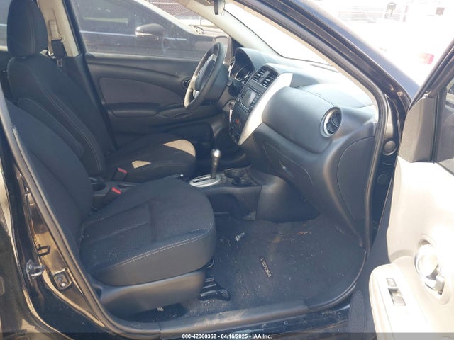 3N1CN7AP2FL957991 Nissan Versa 1.6 Sv