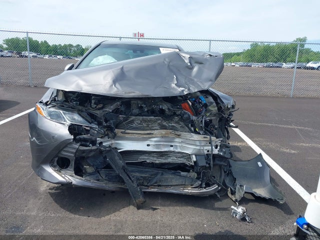 4T1B11HK0JU589901 Toyota CAMRY LE