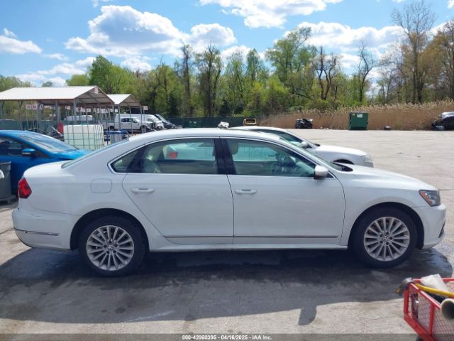 1VWBT7A39HC032664 Volkswagen Passat 1.8t Se